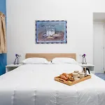 Ficus - De Vivo Realty *