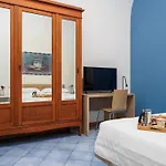 Ficus - De Vivo Realty *