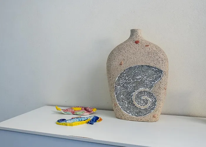 Ficus - De Vivo Realty *